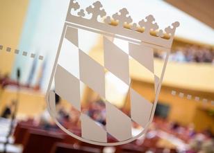 Die erstarkten Grünen übernehmen im Landtag erstmals die Leitung des für di... weiterlesen