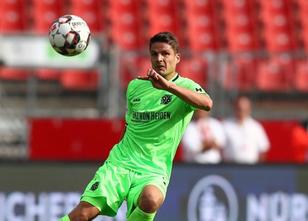Fußball-Bundesligist Hannover 96 muss im Auswärtsspiel bei Borussia Mönchen... weiterlesen