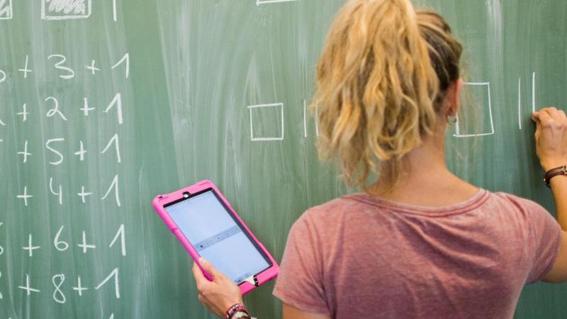 Länder bremsen Grundgesetzänderung zur Schul-Digitalisierung Digitalisierung von Schulen
