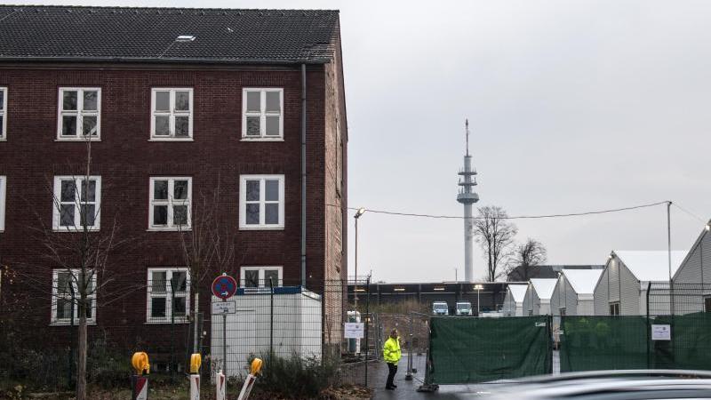 38 000 Flüchtlinge: Erstaufnahmestelle hat sich bewährt Landes-Erstaufnahme für Flüchtlinge Bochum