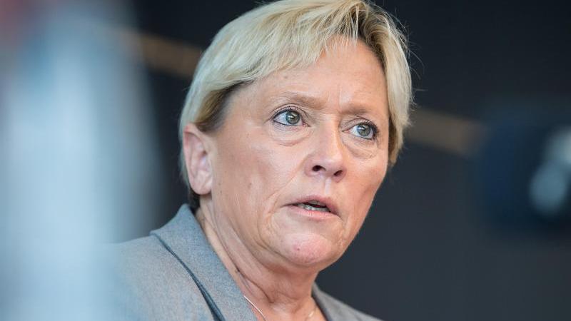 Eisenmann für bundesweit einheitliche Abituraufgaben Susanne Eisenmann