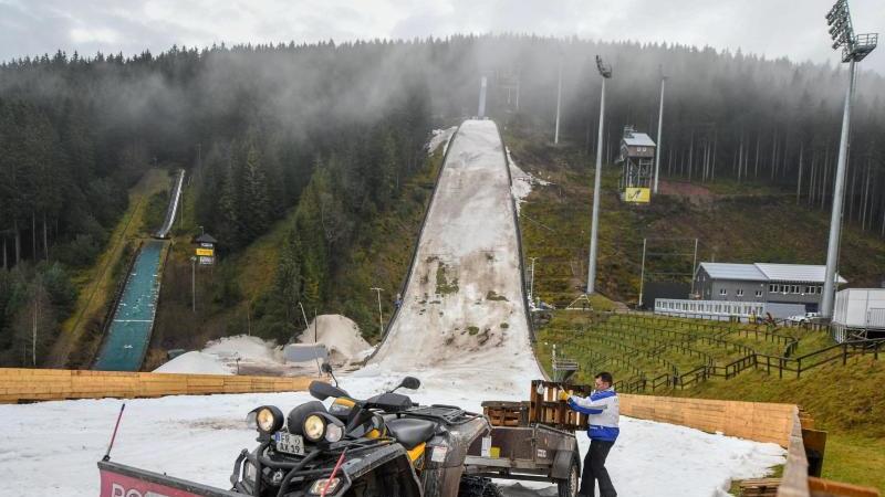 Flucht in den Norden: Wintersportlern geht der Schnee aus Titisee-Neustadt