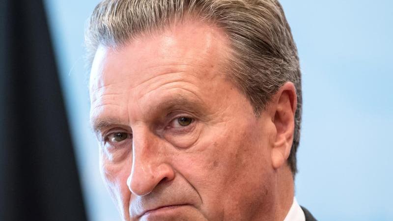 Oettinger verteidigt Parteinahme für Merz Günther Oettinger