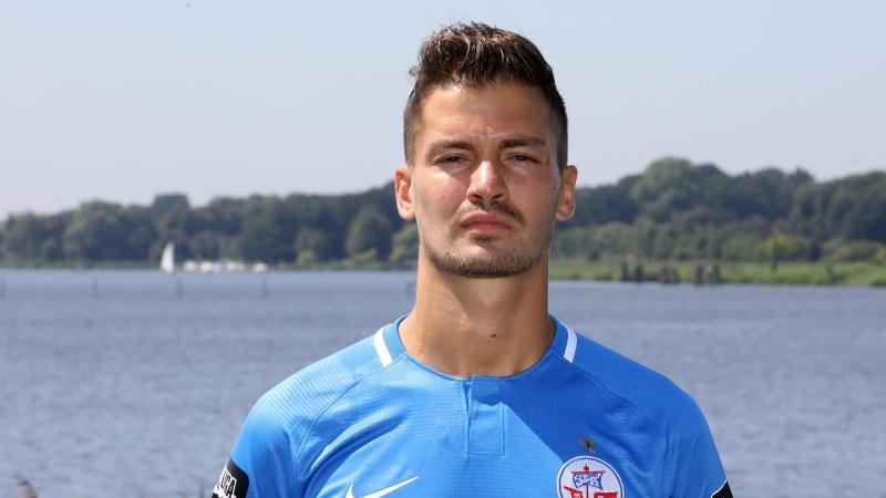 Riedels Sperre abgelaufen: Hansa mit bewährter Defensive Julian Riedel