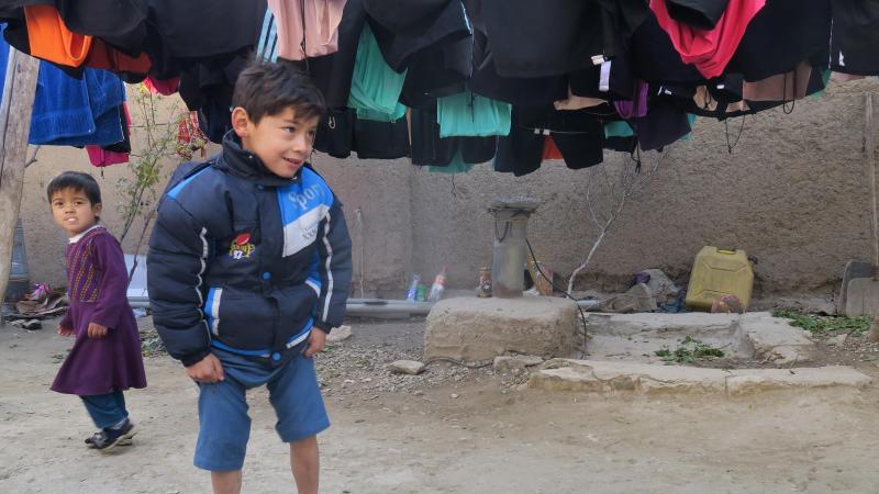 Kleiner Messi-Fan vor Taliban geflüchtet Murtasa Ahmadi