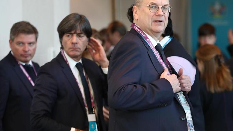 Grindel fordert "souveräne Qualifikation" für EM 2020 DFB-Präsident