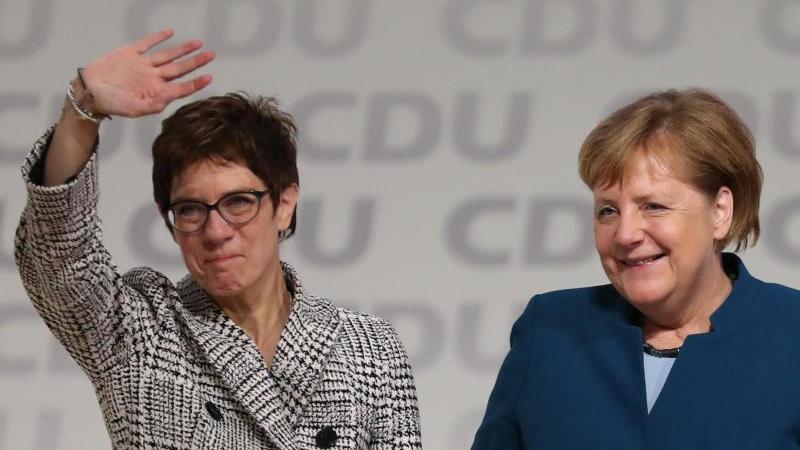 Kramp-Karrenbauer folgt Merkel als CDU-Parteivorsitzende Nach der Wahl