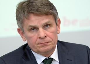 Berlins früherer Polizeipräsident Klaus Kandt hat die Form seiner überrasch... weiterlesen
