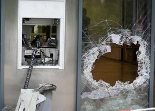 In Spanien hat die Polizei einen 27-Jährigen gefasst, der unter anderem an ... weiterlesen