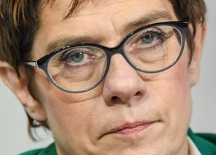 Die neue CDU-Chefin Annegret Kramp-Karrenbauer steht aus Sicht von Sachsen-... weiterlesen