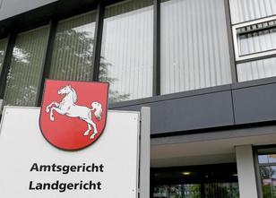 Weil er seine Ehefrau wegen einer Affäre mit ihrem Chef getötet haben soll,... weiterlesen