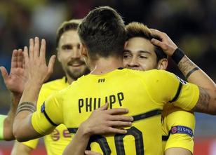 Borussia Dortmund zieht als Gruppensieger in das Achtelfinale der Champions... weiterlesen