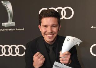 Sänger Nico Santos wusste lange Zeit nicht, dass sein Vater der weiterlesen