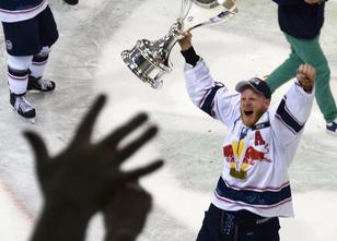 Das Eishockey-Nationalteam steht vor strukturellen Veränderungen. Nach dem ... weiterlesen