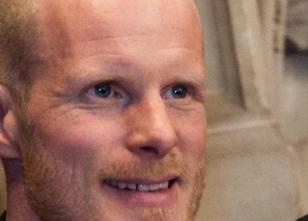 Der Deutsche Eishockey-Bund (DEB) will sich zu den Gerüchten über Toni Söde... weiterlesen