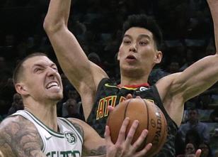 Der deutsche Basketball-Nationalspieler Daniel Theis bleibt mit den Boston ... weiterlesen