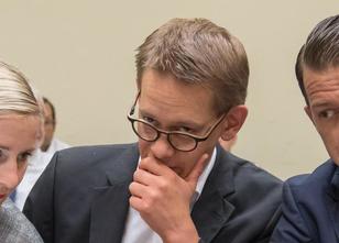 Drei der Pflichtverteidiger von NSU-Terroristin Beate Zschäpe werden im neu... weiterlesen
