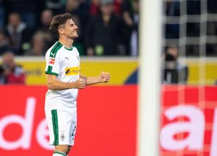 Düsseldorf (dpa ) - Fußballprofi Jonas Hofmann von Borussia Mönchengladbach... weiterlesen