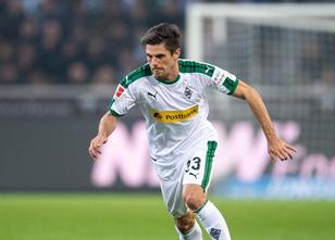 Düsseldorf (dpa ) - Fußballprofi Jonas Hofmann von Borussia Mönchengladbach... weiterlesen