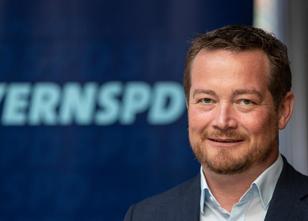Trotz Sparzwangs bei der Bayern-SPD will die Partei weder Geschäftsstellen ... weiterlesen