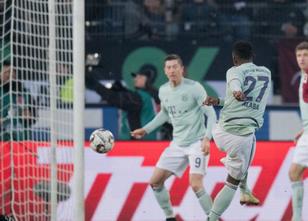 Fußball-Rekordmeister FC Bayern München hat seine Mini-Serie zum Jahresende... weiterlesen