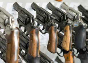 Die Zahl privater Waffen im Nordosten ist erneut gestiegen - wenn auch etwa... weiterlesen
