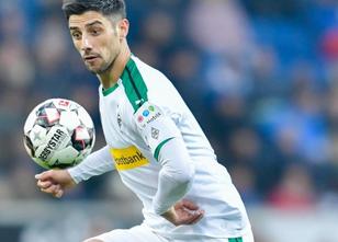 Nach einer stürmischen Hinrunde schleppt sich Borussia Mönchengladbach nun ... weiterlesen