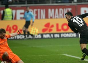 Mit Volldampf-Fußball ist Eintracht Frankfurt auch in der Fußball-Bundeslig... weiterlesen