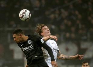 Eintracht Frankfurt bleibt in der Fußball-Bundesliga in Reichweite zu den C... weiterlesen