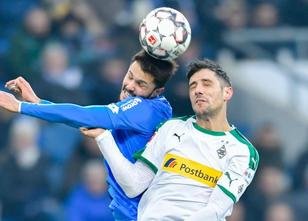 Der Tabellenzweite Borussia Mönchengladbach hofft im Bundesliga-Spiel gegen... weiterlesen