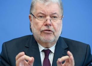 Der frühere rheinland-pfälzische Ministerpräsident Kurt Beck ist als Vorsit... weiterlesen