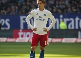 Ohne Fiete Arp hat Fußball-Zweitligist Hamburger SV am Dienstag die Trainin... weiterlesen