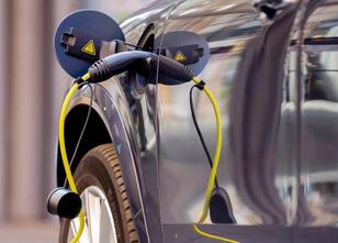 In der Opel-Stadt Rüsselsheim wird das Ladenetz für Elektroautos massiv aus... weiterlesen