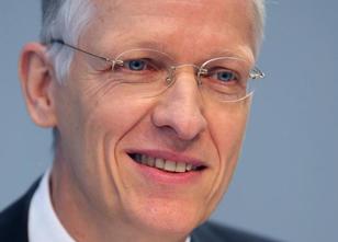 Die Media-Saturn-Mutter Ceconomy bekommt einen neuen Finanzvorstand - zumin... weiterlesen