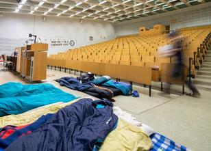 Mehr als zwei Wochen nach Beginn der Proteste gegen das Forschungsprojekt weiterlesen
