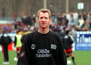 Der langjährige 96-Profi Carsten Linke hat seinen Ex-Verein und Hannovers C... weiterlesen