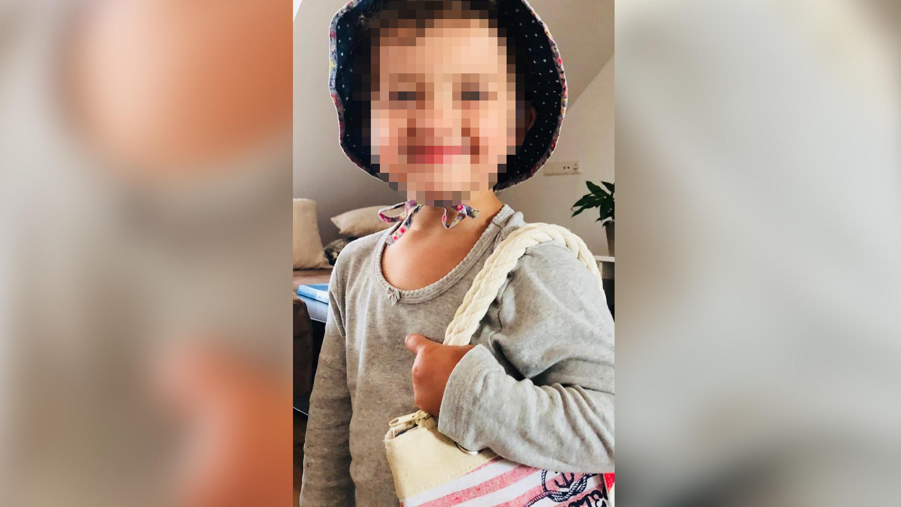 Großfahndung nach Martha (3) in Weimar: Mutter Anja entführt eigene Tochter an Ostern Die kleine Martha ist ca. einen Meter groß und hat dunkle Haare.