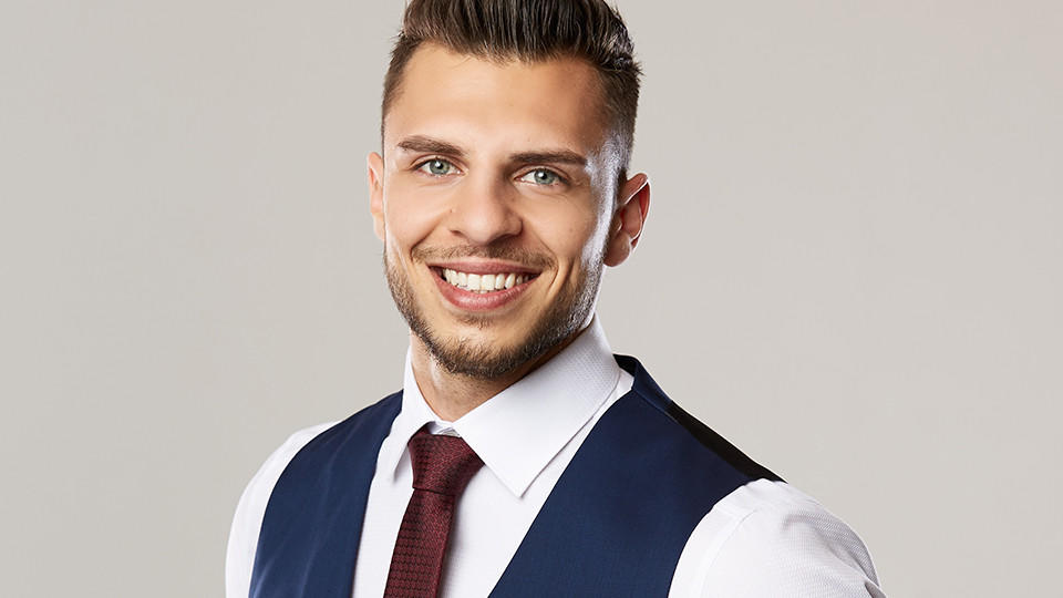 Tim hat ernsthafte Absichten: „Ich bin kein One-Night-Stand“ Tim Stammberger ist 25 Jahre alt und Kandidat bei „Die Bachelorette 2019“. Er hat ernste Absichten.