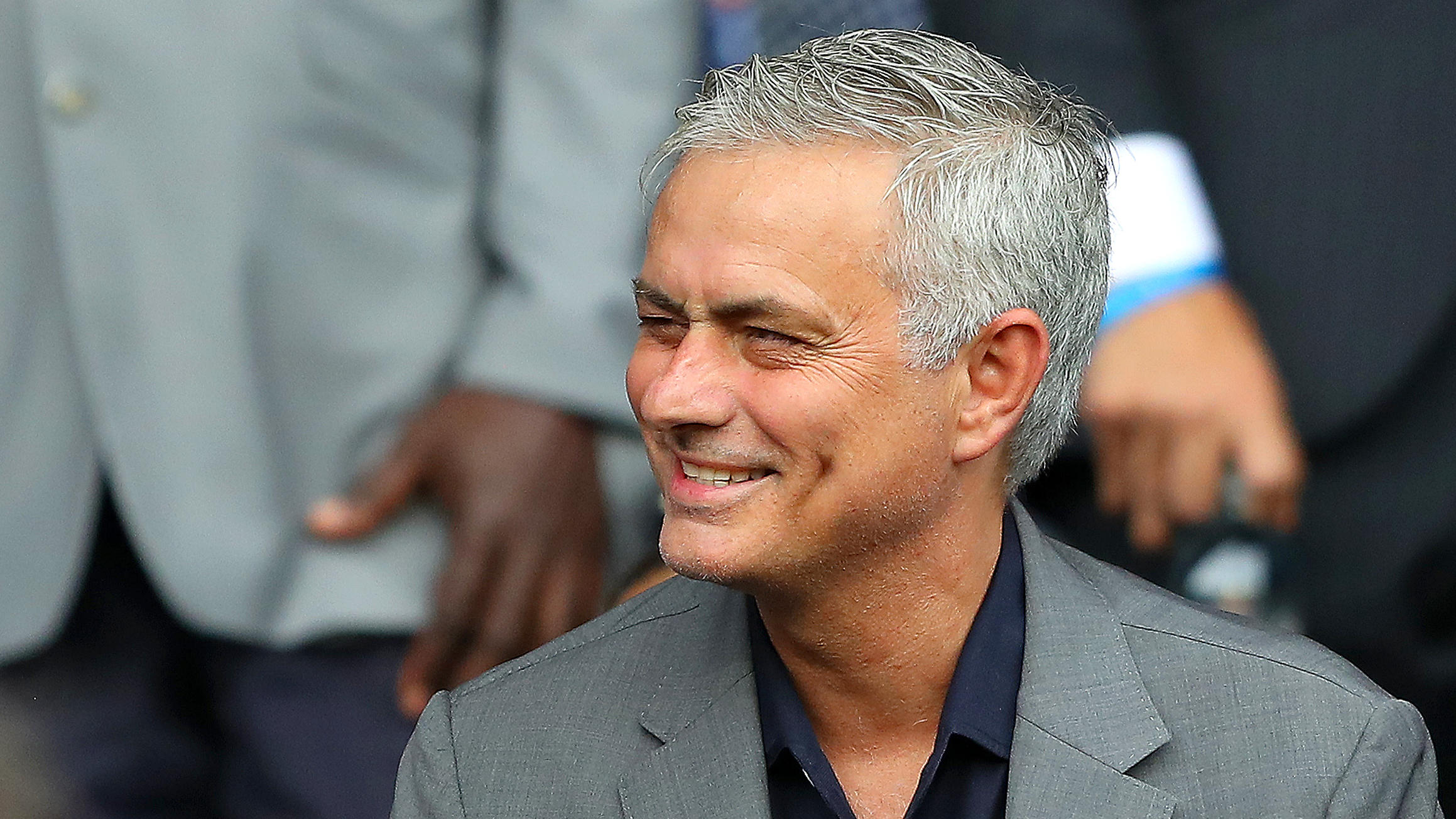 Mourinho: „Ich lerne gerade Deutsch“ PARIS, FRANCE - JUNE 28: Jose Mourinho is seen in the stands prior to the 2019 FIFA Women's World Cup France Quarter Final match between France and USA at Parc des Princes on June 28, 2019 in Paris, France. (Photo by Richard Heathcote/Getty Images)
