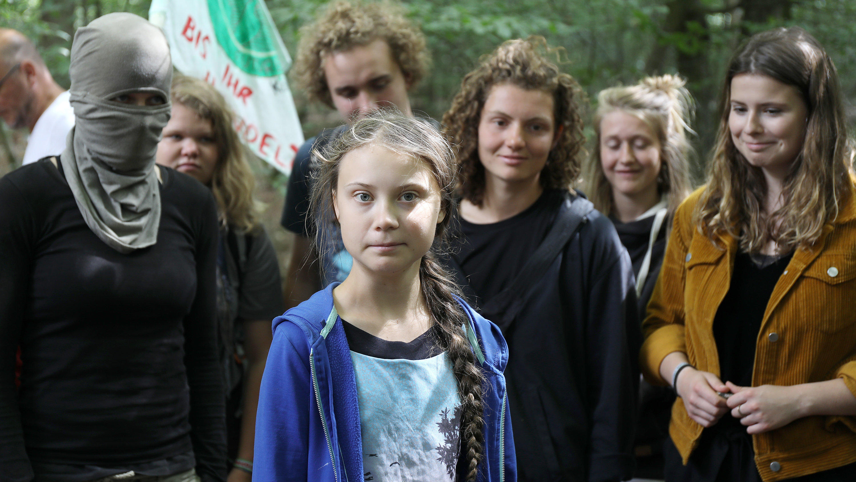 Heute vor einem Jahr trat Greta die Klima-Debatte los Greta Thunberg besuchte im August 2019 den Hambacher Forst.