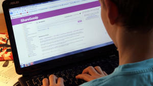 Beleidigung im Internet: So können Sie sich wehren! So wehren Sie sich richtig, wenn Sie im Internet beleidigt werden