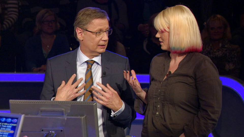 "WWM-Zocker-Special": Günther Jauch macht den Prinz Charles Wer wird Millionär?: Peinliches Gespräch zwischen Günther Jauch und Kandidatin Elisabeth Haas