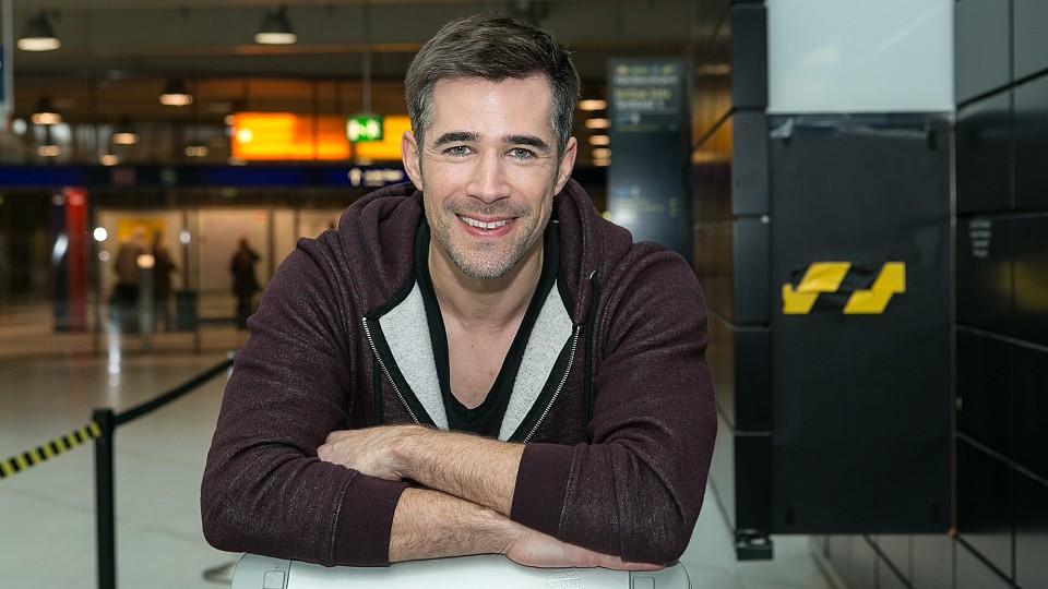 Jo Weil ist verliebt - verliebt in AWZ AWZ-Star Jo Weil