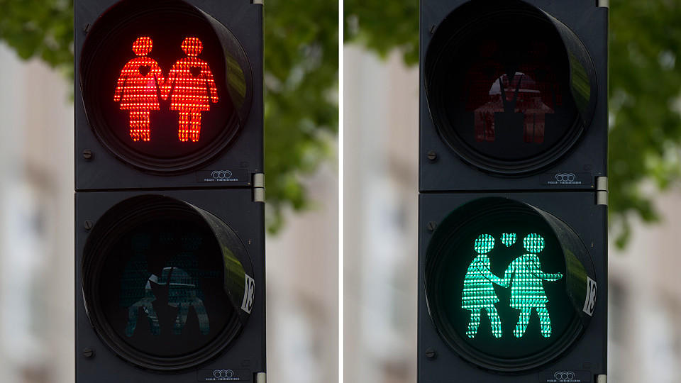 AfD will Homo-Ampeln in Hamburg stoppen – muslimische Gefühle verletzt? In Wien sind die Homo-Ampeln längst angekommen - in Hamburg wird noch diskutiert.