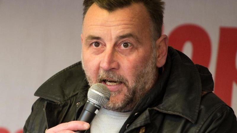 Getötete Keira (†14): Lutz Bachmann prangert unschuldigen Jungen als Killer an Lutz Bachmann