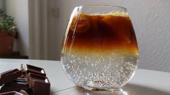 Gin Tonic Coffee: Dieser Cocktail sieht schick aus und macht wach Gin Tonic Coffee