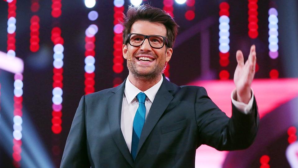 Let's Dance 2018: Daniel Hartwich moderiert die elfte Staffel gemeinsam mit Victoria Swarovski Daniel Hartwich moderiert "Let's Dance" mit Victoria Swarovski.