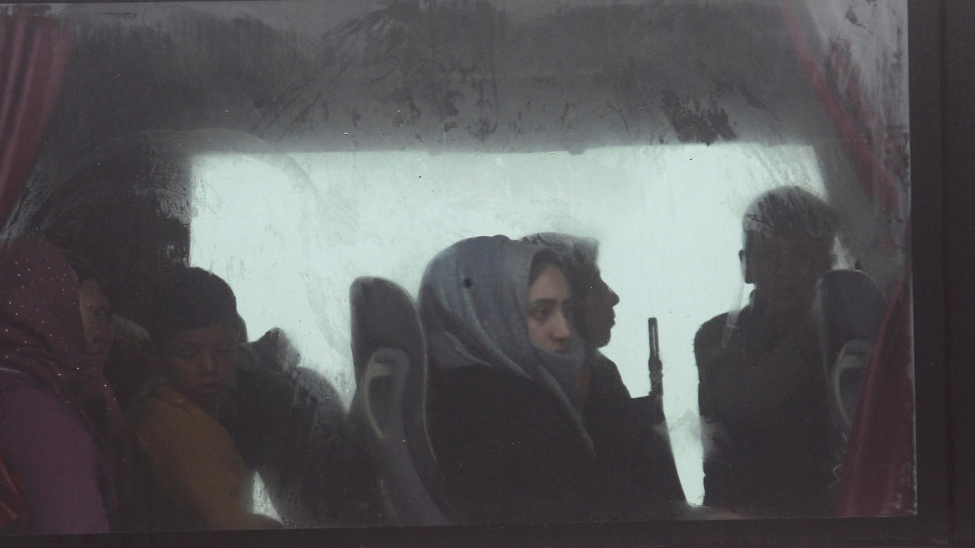 Sie sollten in Sicherheit gebracht werden: Tote bei Angriff auf Buskonvoi mit syrischen Zivilisten Bus mit evakuierten Zivilisten in Syrien