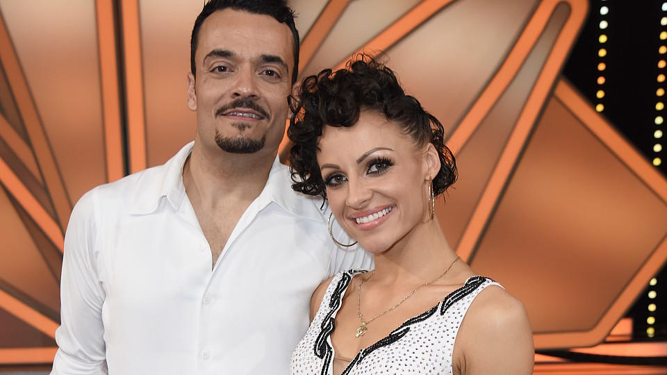 Let's Dance 2017: Giovanni Zarrella scheidet in Show 11 aus Marta Arndt tanzt bei "Let's Dance" 2017 mit Giovanni Zarrella weiter.