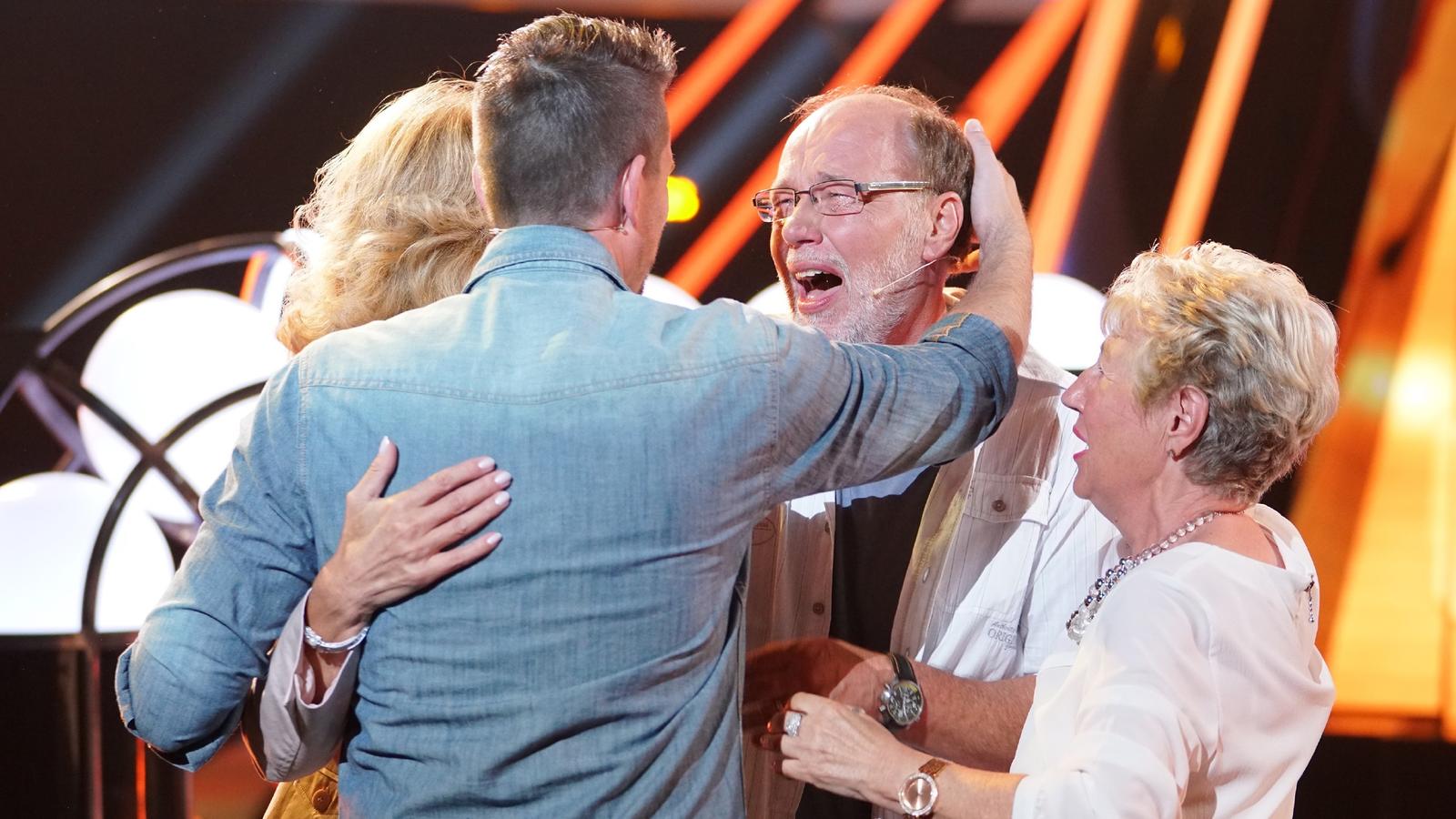 The Wall: So funktioniert die neue Quiz-Game-Show Bei der Quiz-Gameshow "The Wall" ist alles drin: von null Euro bis hin zu mehreren Millionen Euro. Bis zum Schluss ist "The Wall" eine nervenzerreißende, rasante Achterbahnfahrt - für Kandidaten, Moderator und Zuschauer zugleich!